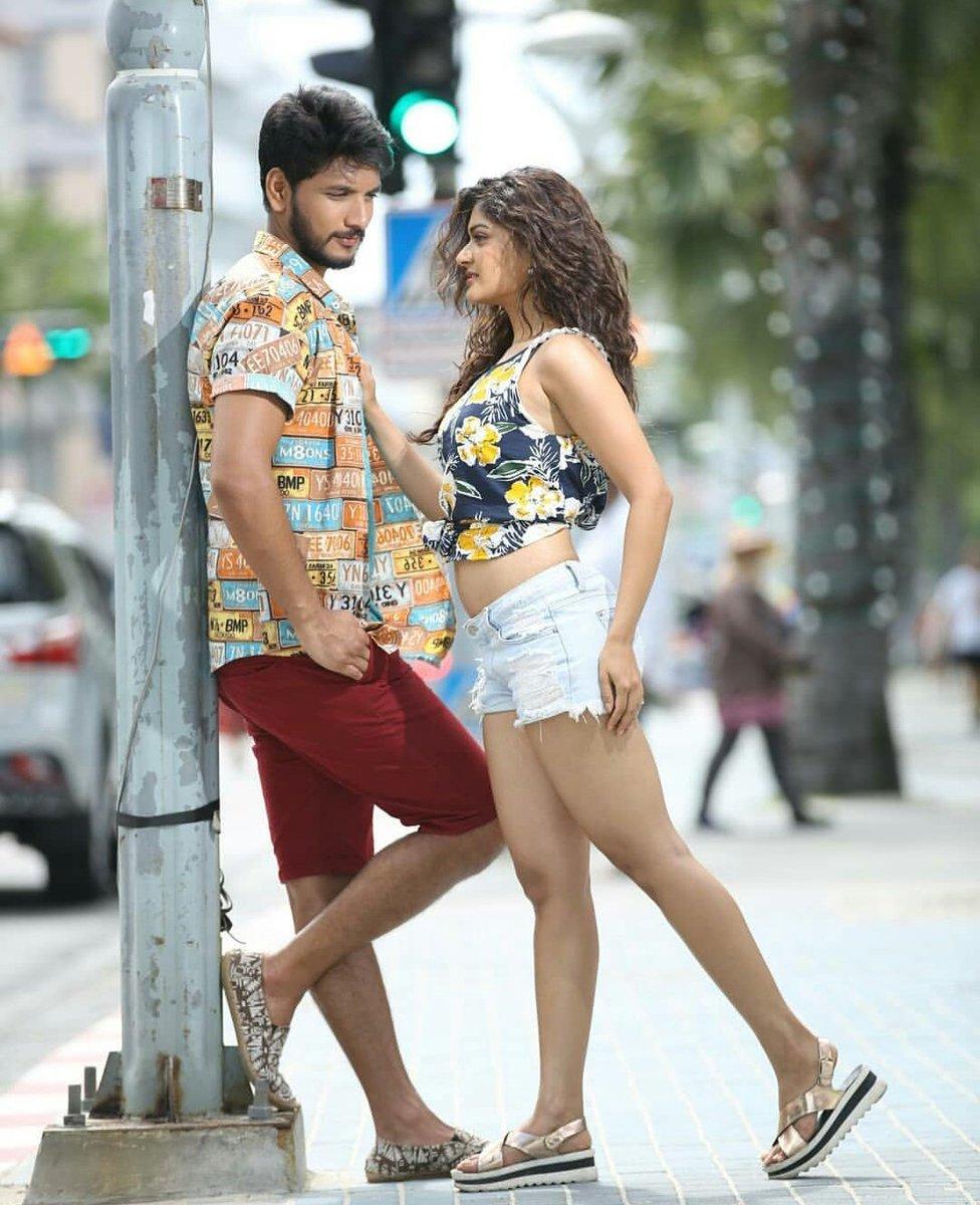 Iruttu Araiyil Murattu Kuthu Tamil Movie Watch Online Iruttu Araiyil Murattu Kuthu Tamil Movie - Photo Gallery